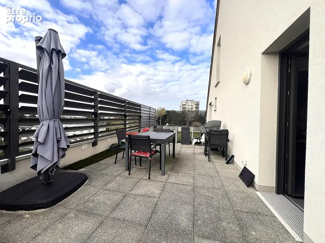 Appartement en duplex de 112m2 PMR de 3 chambres et 2 terrasses à Tours avec garage double boxé - photo 11