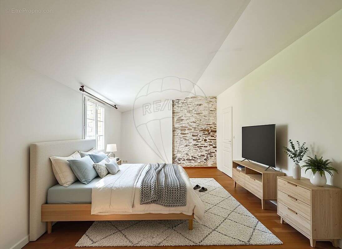 Maison à SAINTE-LUCE-SUR-LOIRE