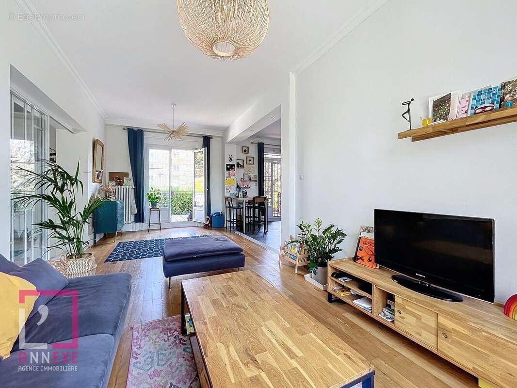 Maison à FONTAINES-SUR-SAONE