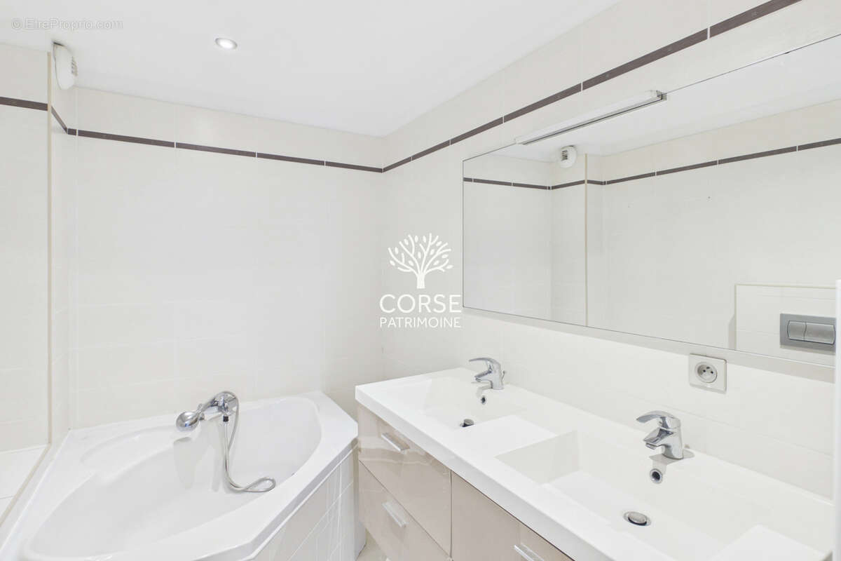 Appartement à PORTO-VECCHIO