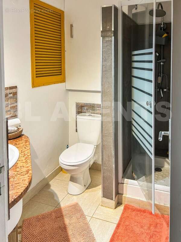 4 (2) - Appartement à SAINTE-ANNE