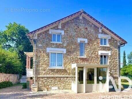 Photo 3 - Maison à TAVERNY