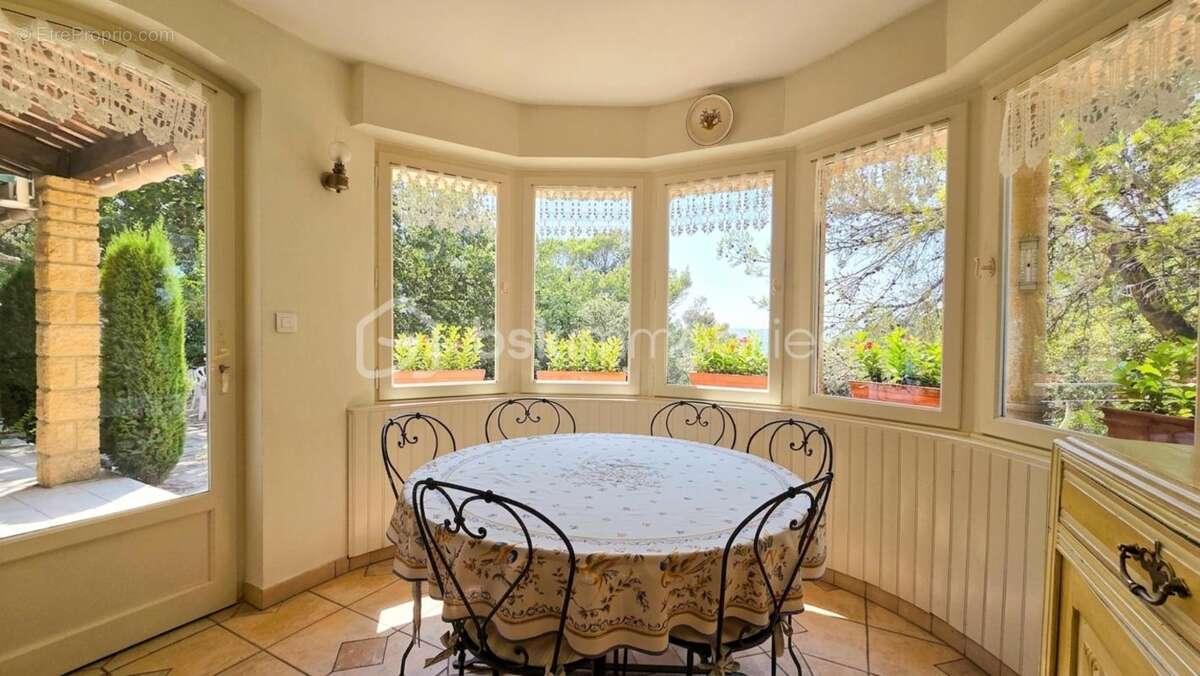 Villa T5 au coeur de la nature avec VUE exceptionnelle - photo 14