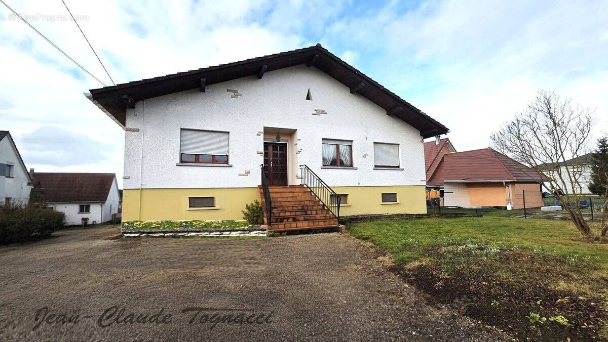 Maison à JONCHEREY