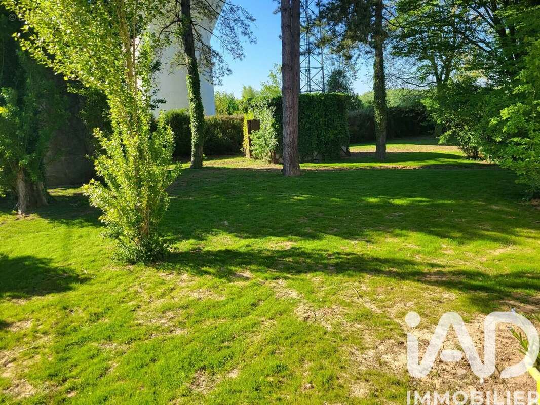 Maison 158 m² à Frieres-Faillouel  - photo 9