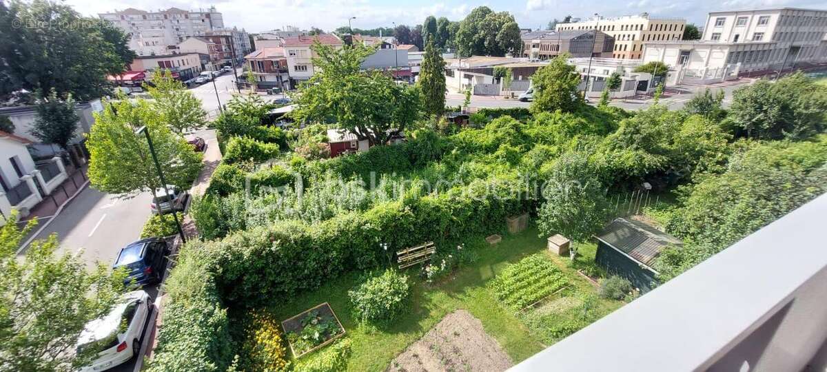 Appartement à BAGNEUX
