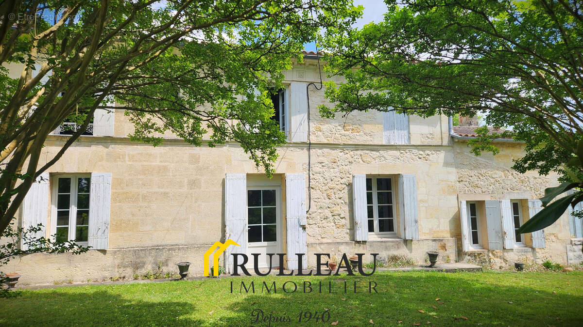 Maison à SALIGNAC