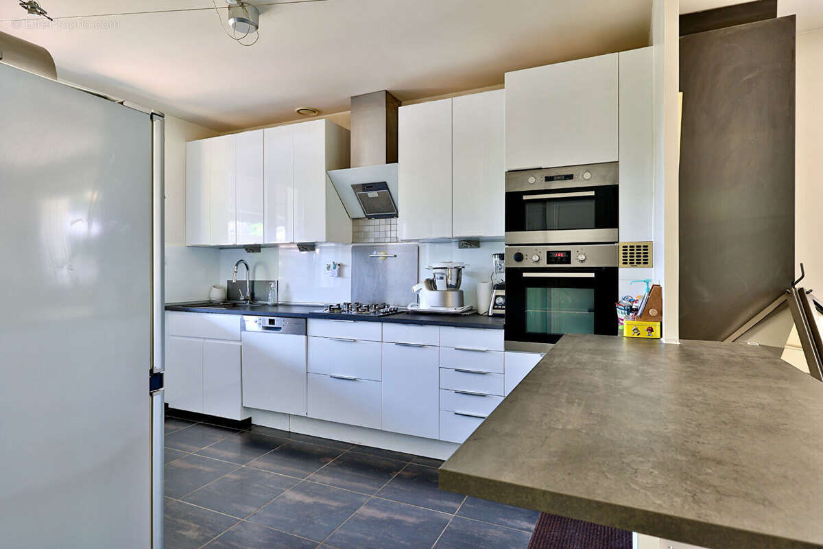 Maison à COLLONGES-AU-MONT-D'OR