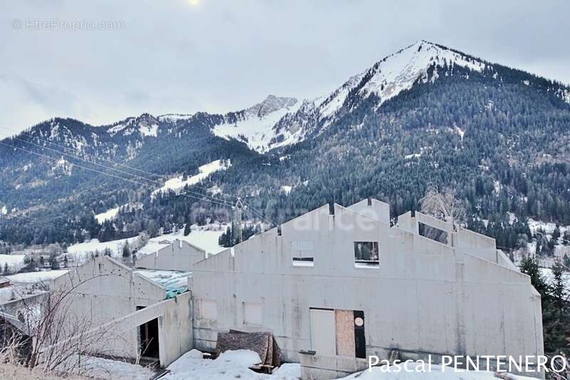 Terrain à LA CHAPELLE-D'ABONDANCE