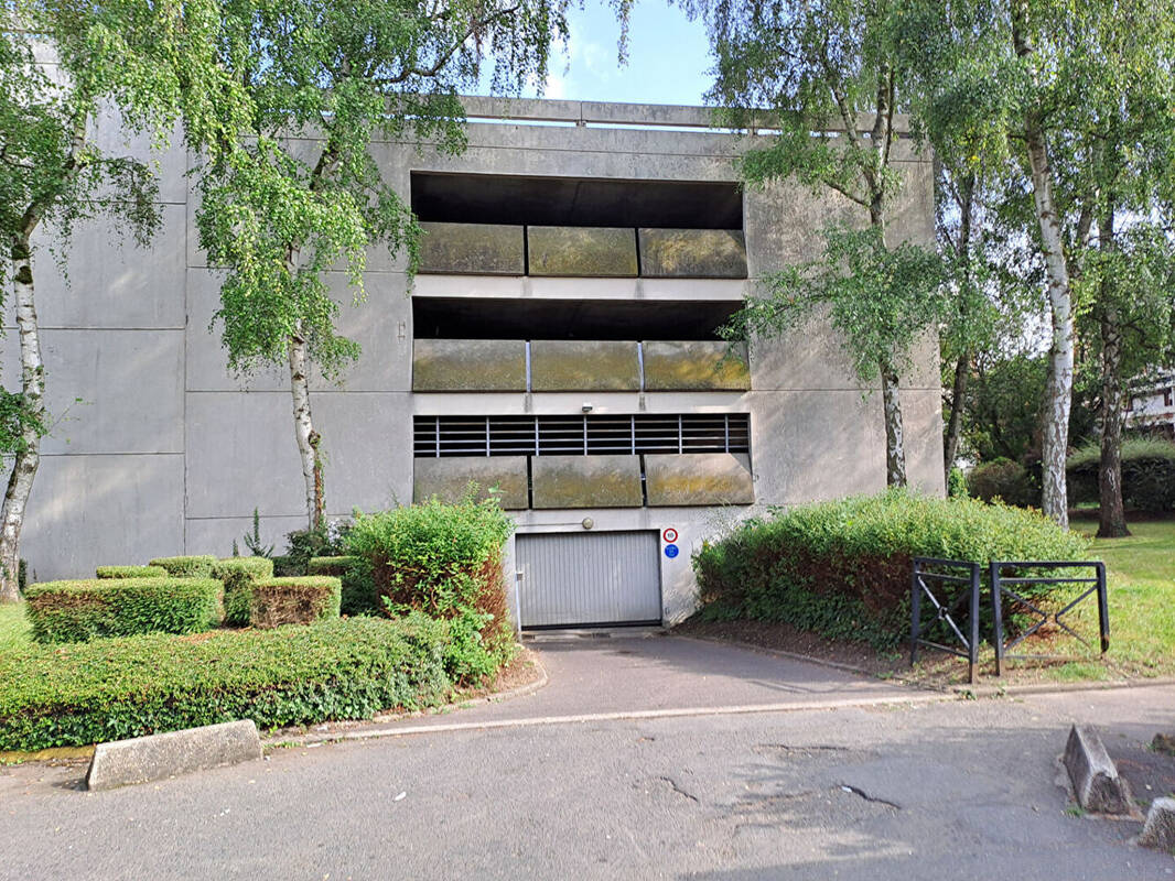 Parking à EVRY