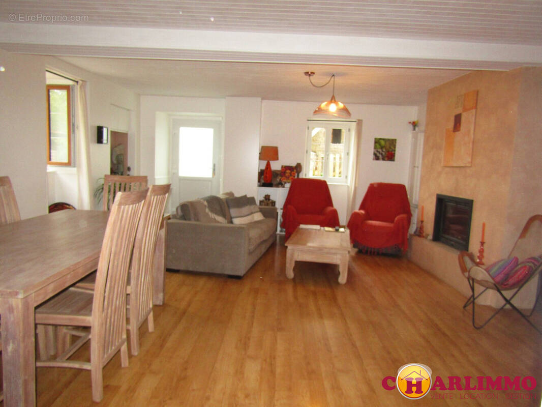 Maison à ROCHECHOUART