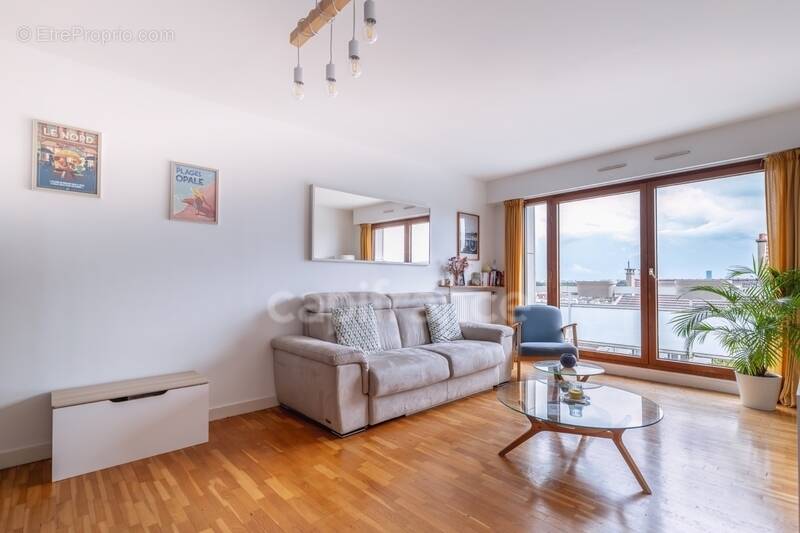 Appartement à SURESNES