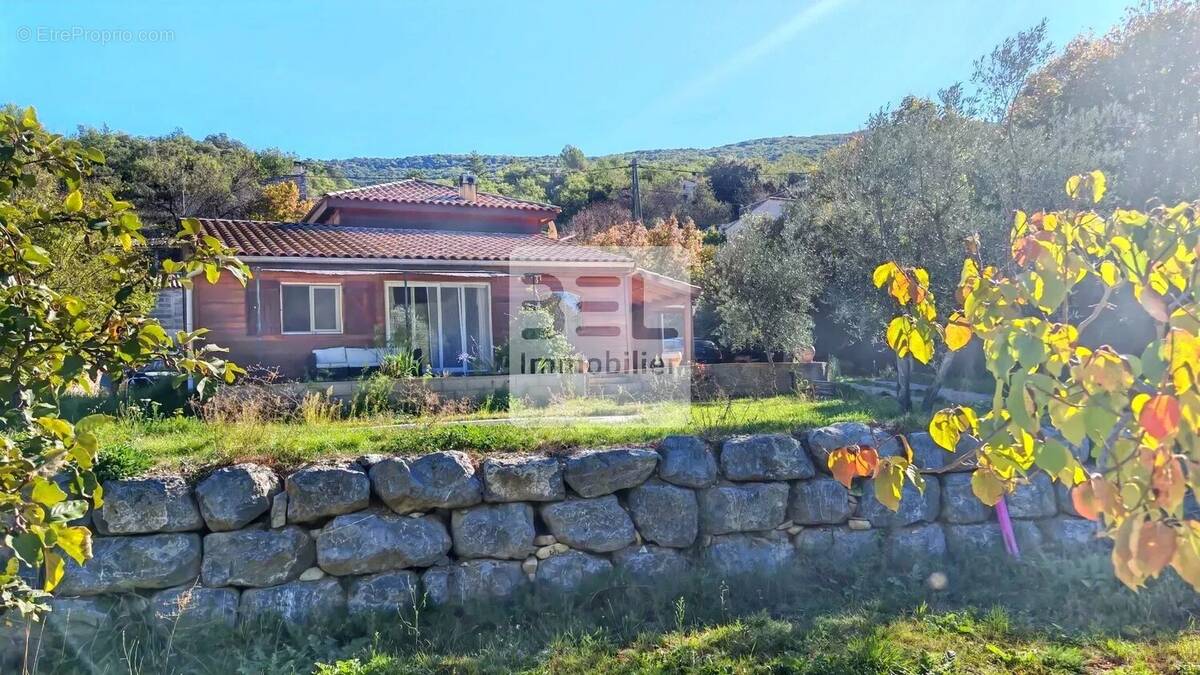Maison à MIRABEL-AUX-BARONNIES
