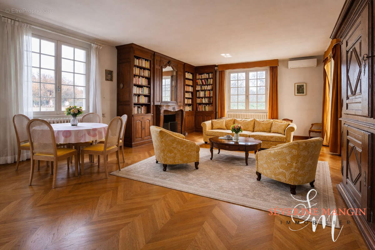 Maison à ROMANS-SUR-ISERE