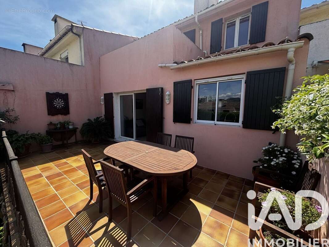Photo 2 - Maison à MARSEILLE-11E