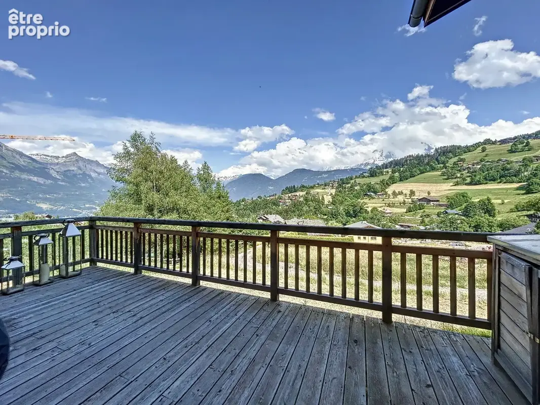 Beau Chalet avec 6 chambres face au Mont Blanc - Exclusivité - photo 12
