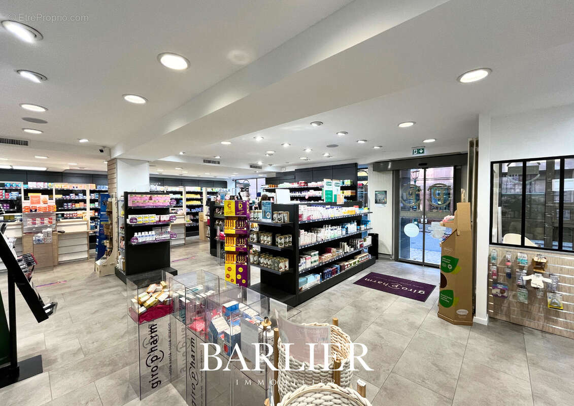 Commerce à WASSELONNE