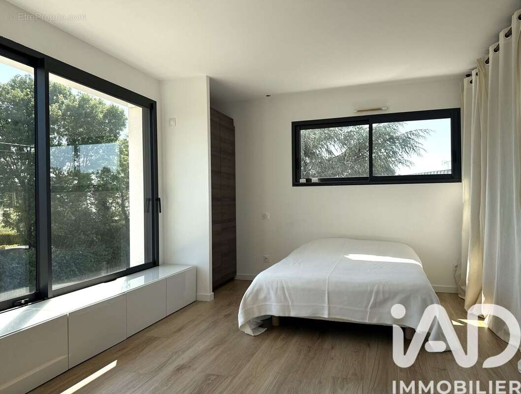 Photo 8 - Maison à MONTREUIL-JUIGNE