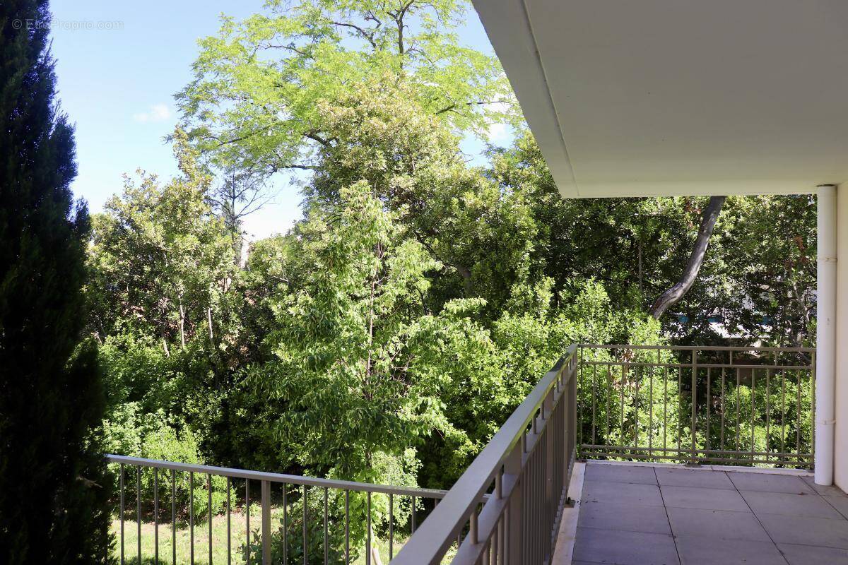 Appartement à MARSEILLE-9E