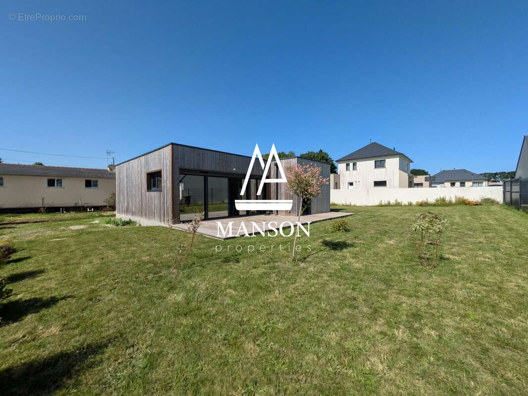 Maison à LANRODEC