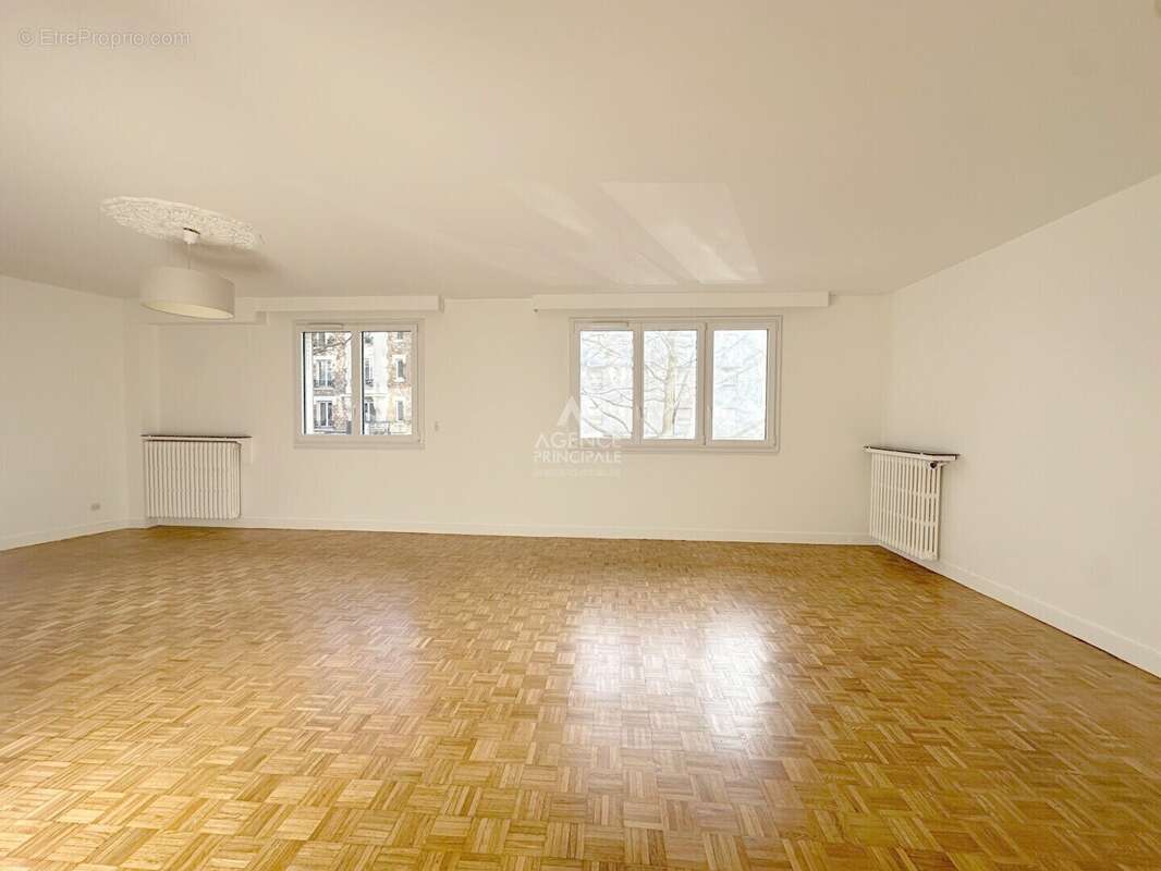 Appartement à CHAVILLE
