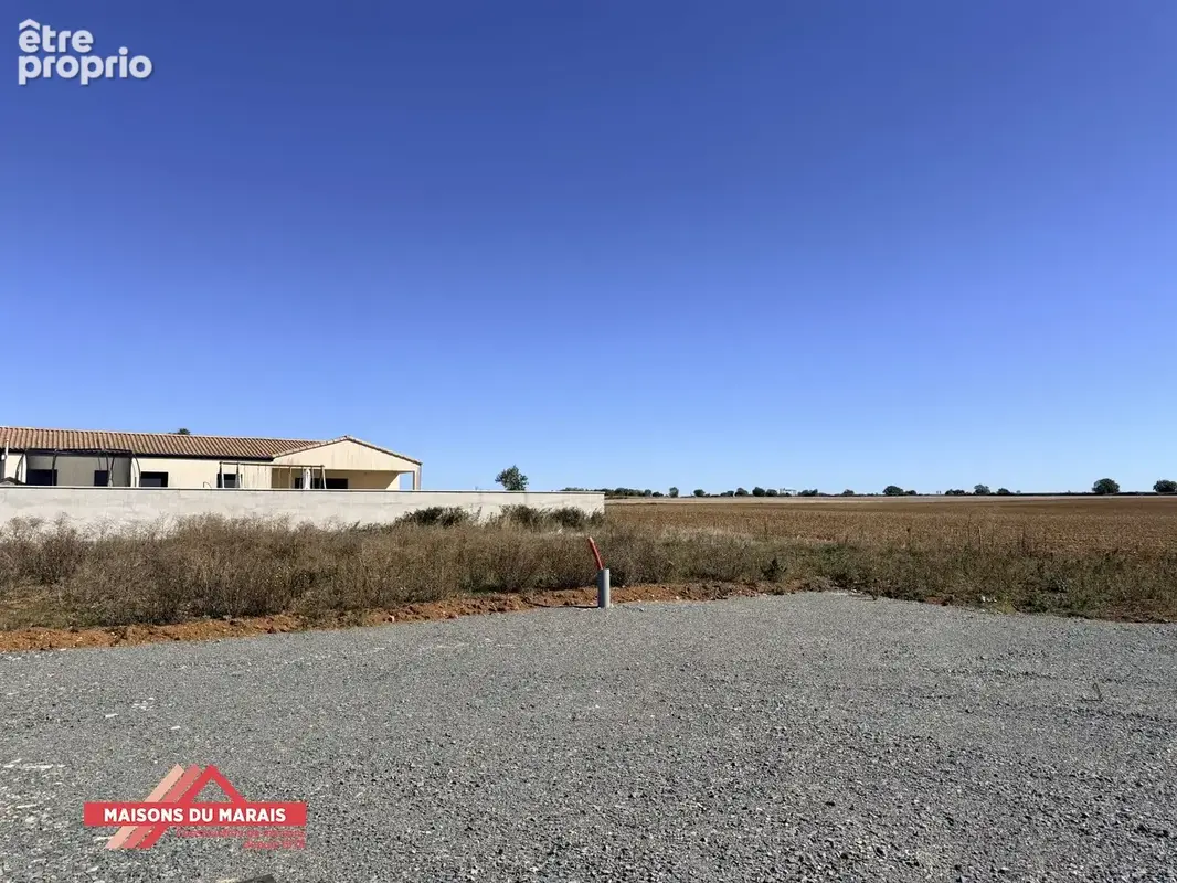 Terrain de 373 m² à SAINTE-NEOMAYE - photo 2