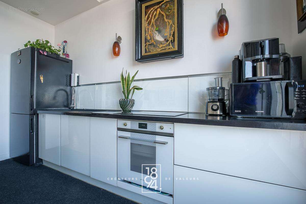Appartement à MARSEILLE-7E