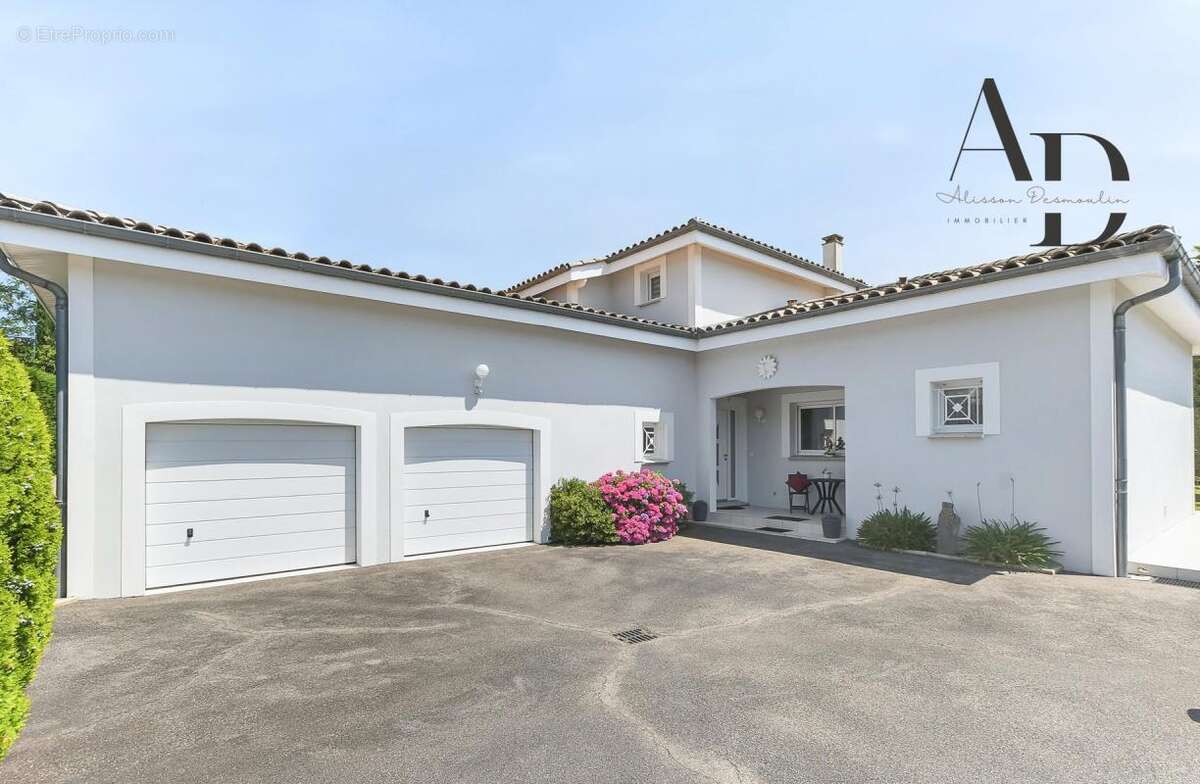 Maison à CASTELGINEST