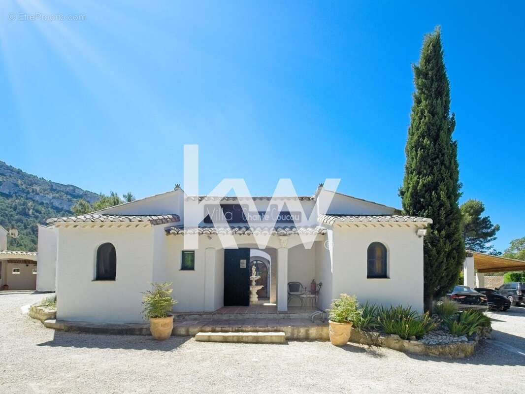 Maison à FONTAINE-DE-VAUCLUSE