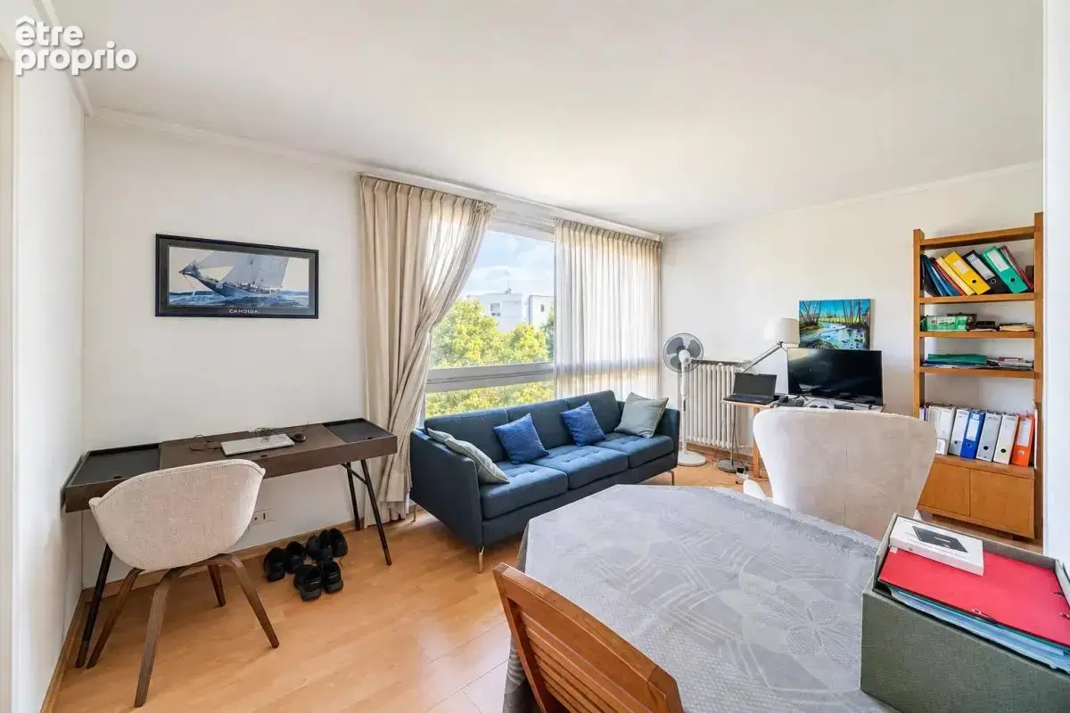 Paris XIVème - Av Maine: Studio au 6ème étage vue dégagée - photo 2