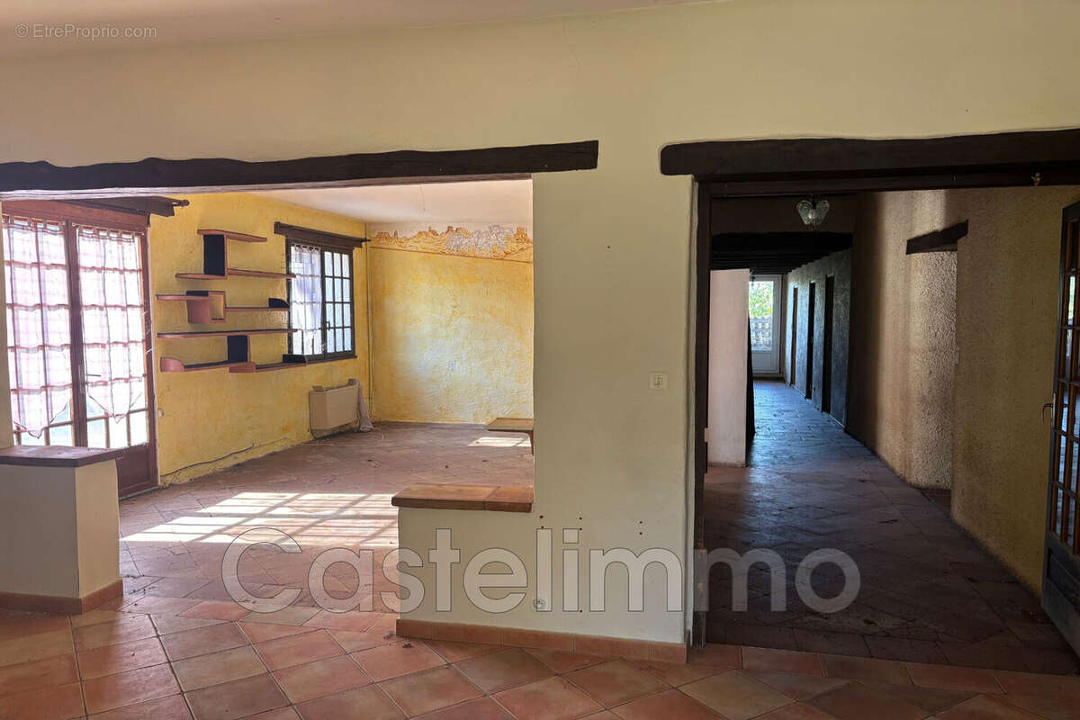 Maison à CASTELSARRASIN