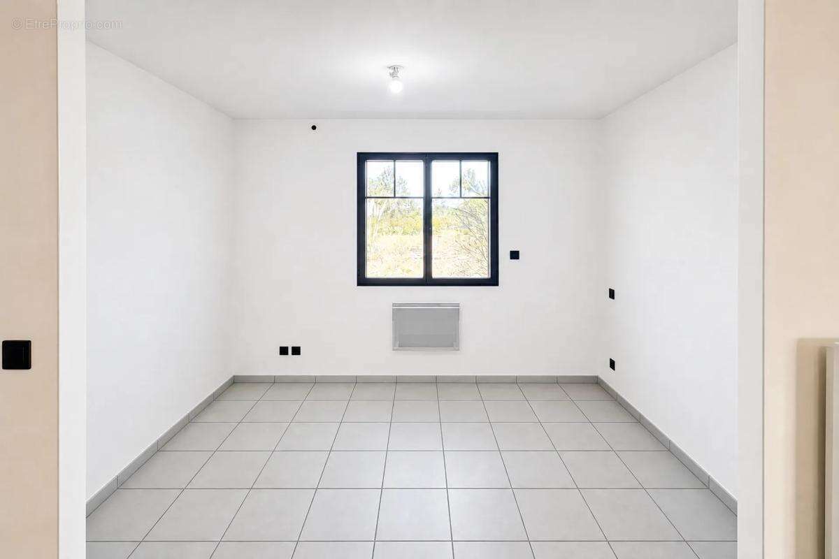 Maison spacieuse de 9 pièces à Lugos - photo 10