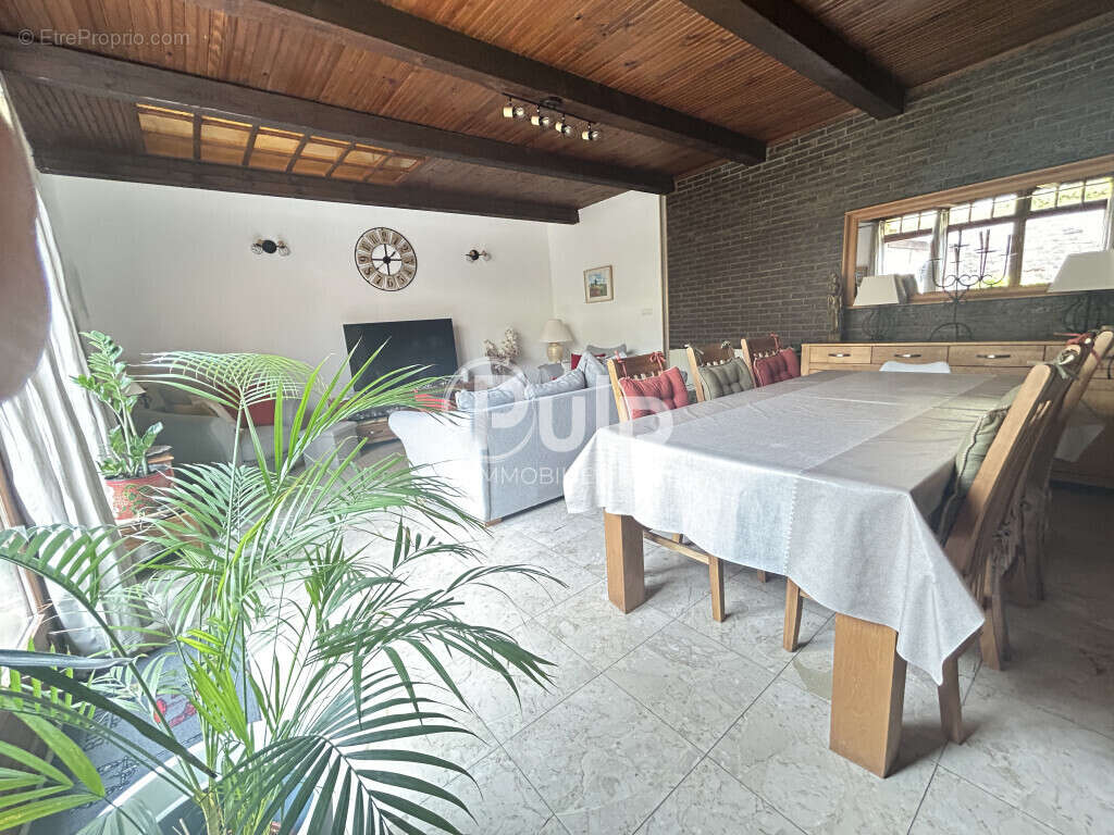 Maison à MONTIGNY-EN-GOHELLE