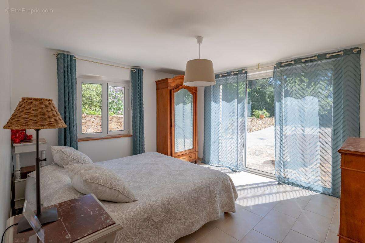 Maison à LA CADIERE-D'AZUR