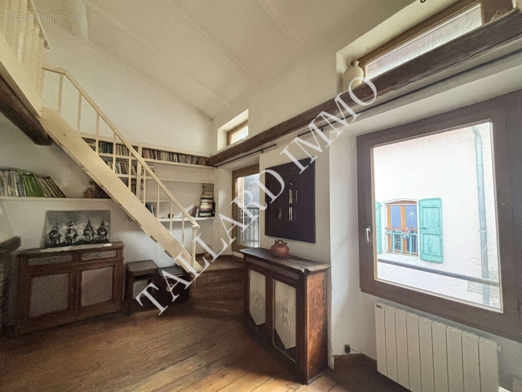 Appartement à TALLARD