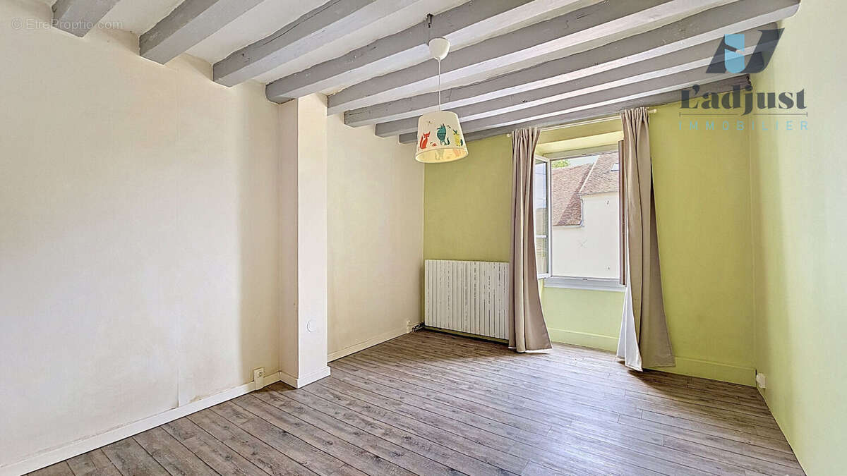 Maison à RECLOSES