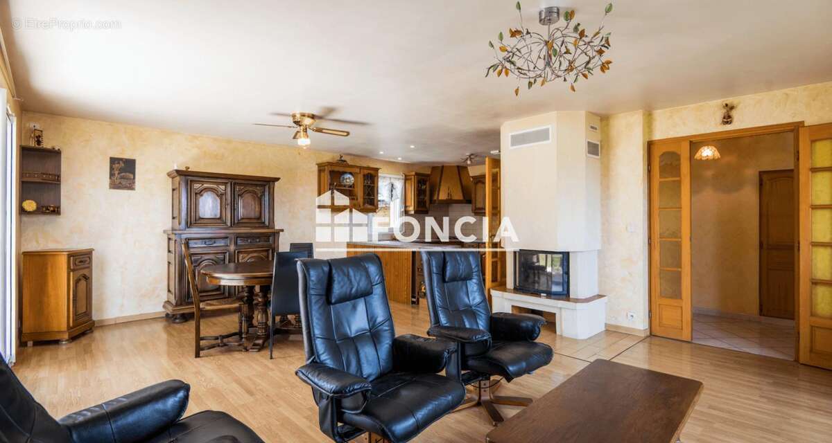 Ceignac, maison de plain-pied 95m2 avec cellier/cave et grand garage - photo 5