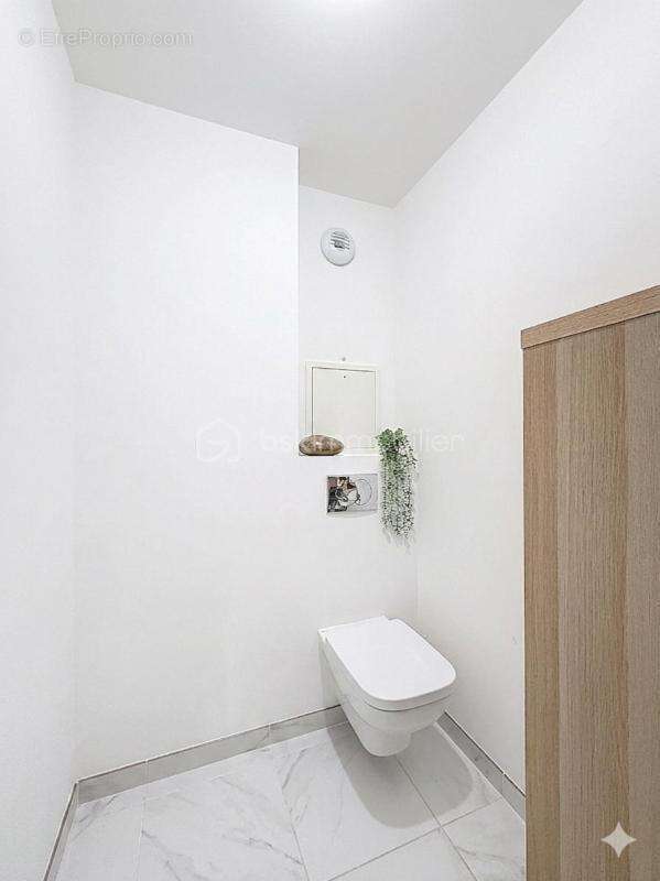 Appartement à LE MESNIL-LE-ROI