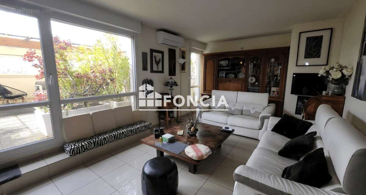 Appartement à CHOISY-LE-ROI