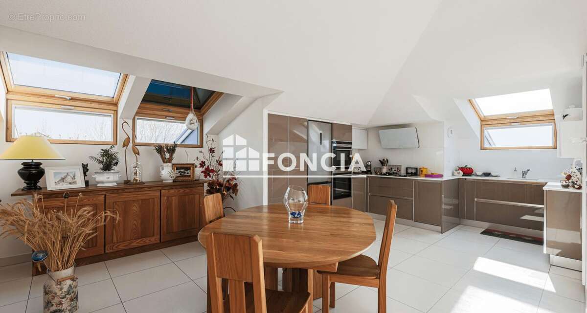 Appartement à SAINT-ISMIER