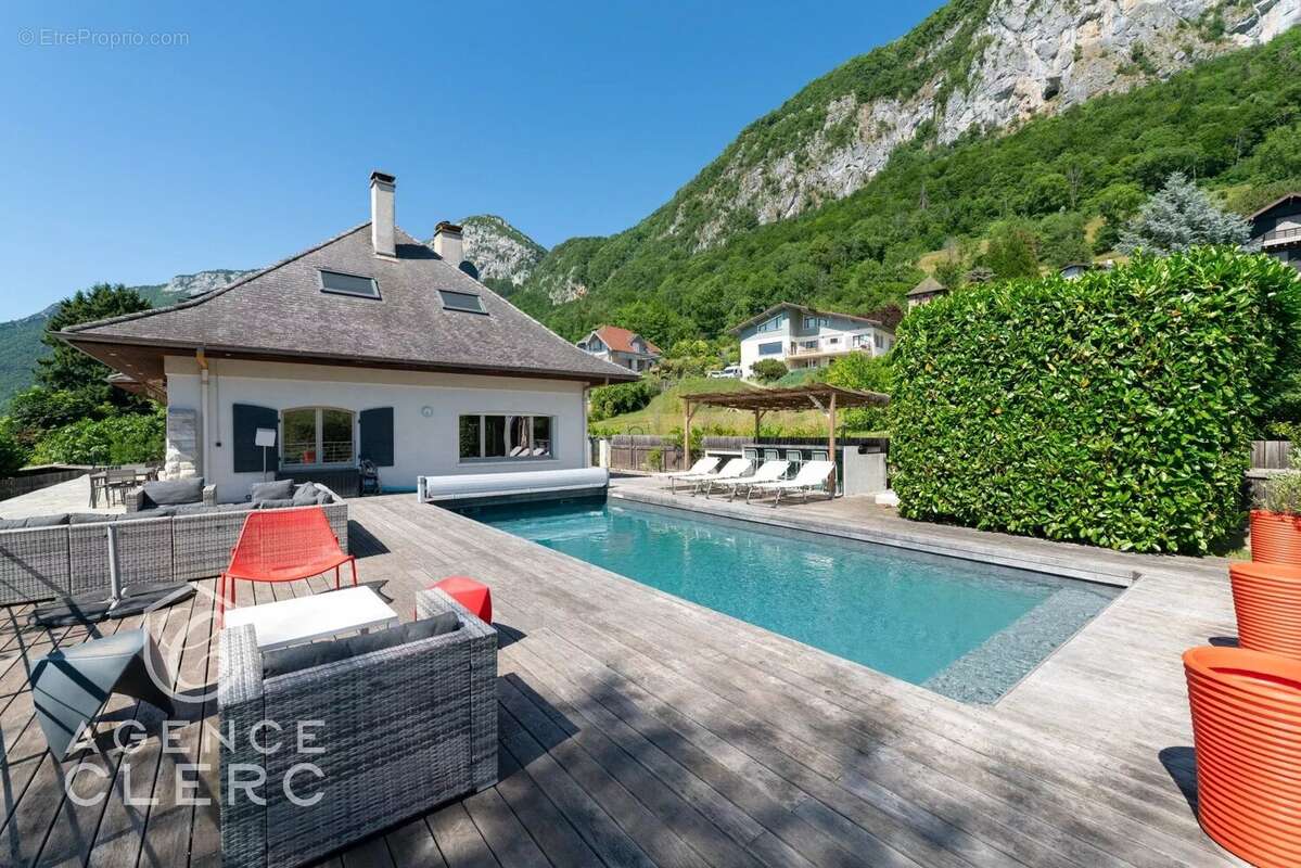 Maison à VEYRIER-DU-LAC