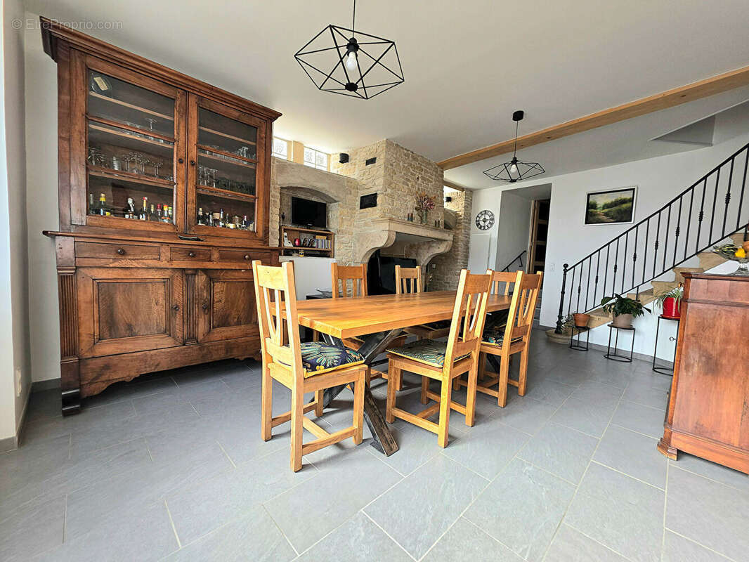 Maison à SAINT-ALBAN-DE-ROCHE