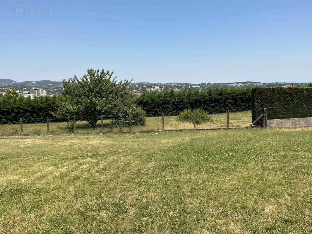 Terrain à ROIFFIEUX