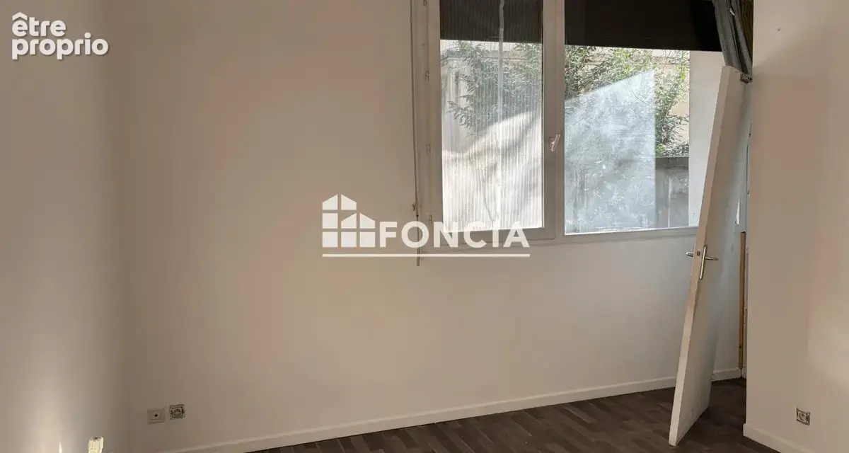 Grenoble "le tourville" a vendre appartement t2 43 m² - photo 6