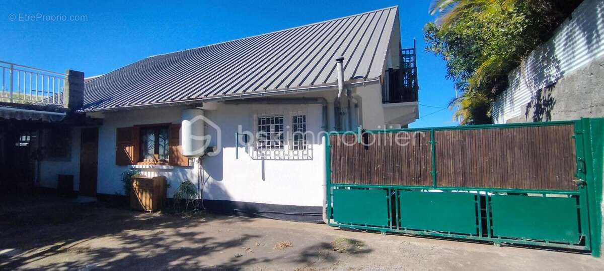 Maison à SAINT-DENIS