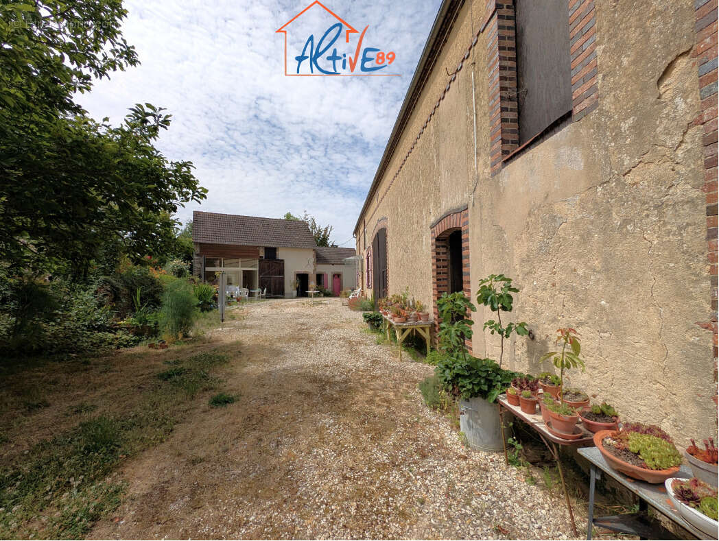 Maison à LES ORMES