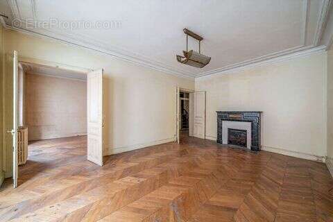 Appartement à PARIS-6E