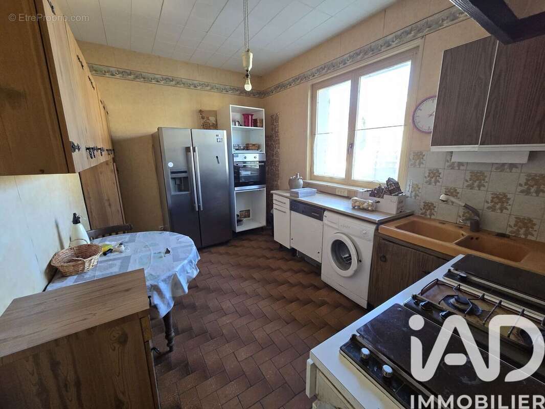 Photo 3 - Maison à YZEURE