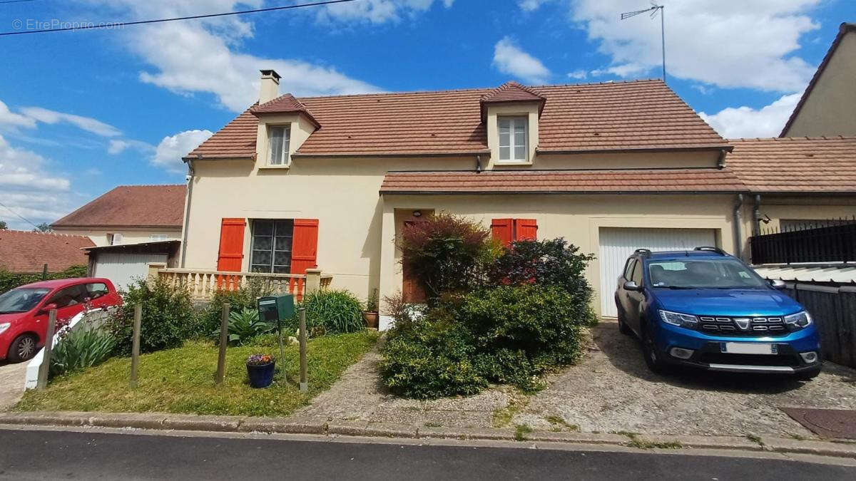 Maison à NERVILLE-LA-FORET