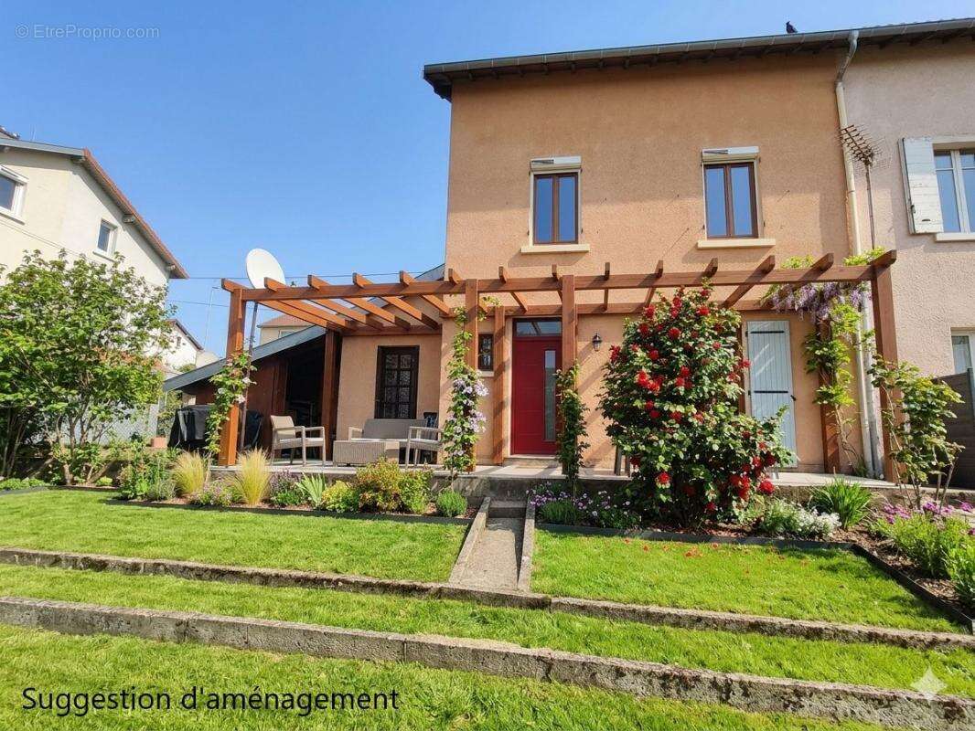 Maison à SAINT-PIERRE-LA-PALUD